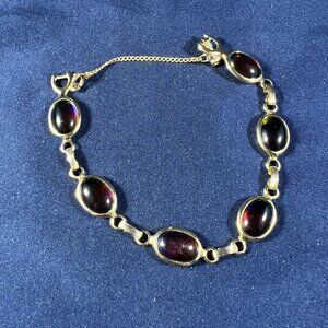 Vintage Sarah Coventry Gold-Tone Bracelet With Purple Cabochon Stones